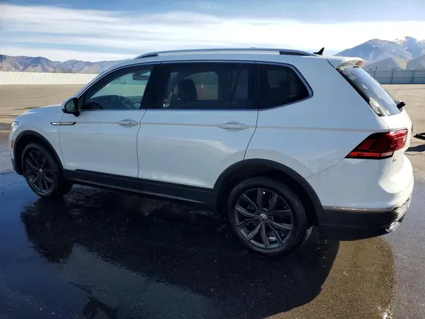3VV3B7AX3RM137683 2024 VOLKSWAGEN TIGUAN - Image 2