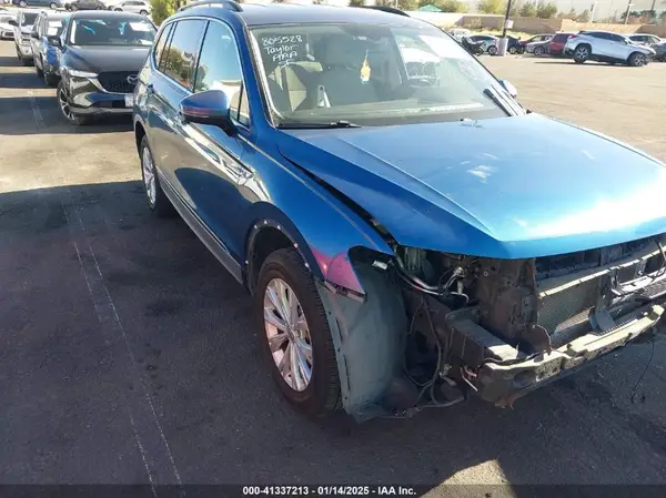 3VV3B7AX4JM001454 2018 VOLKSWAGEN TIGUAN - Image 1