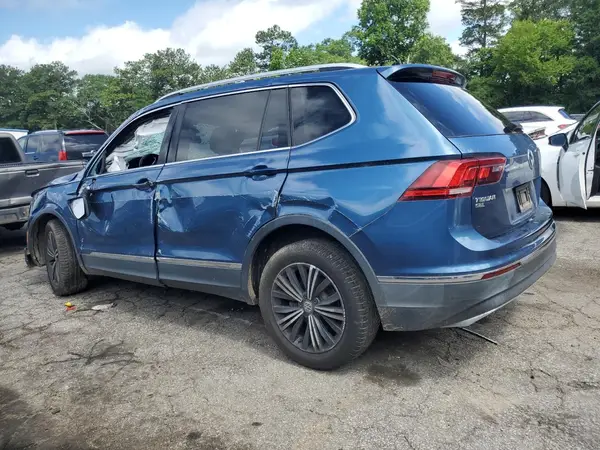 3VV3B7AX4JM006010 2018 VOLKSWAGEN TIGUAN - Image 2