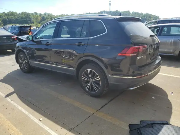 3VV3B7AX4JM017914 2018 VOLKSWAGEN TIGUAN - Image 2