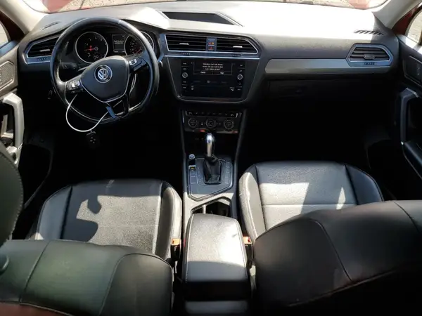 3VV3B7AX4JM020893 2018 VOLKSWAGEN TIGUAN - Image 8