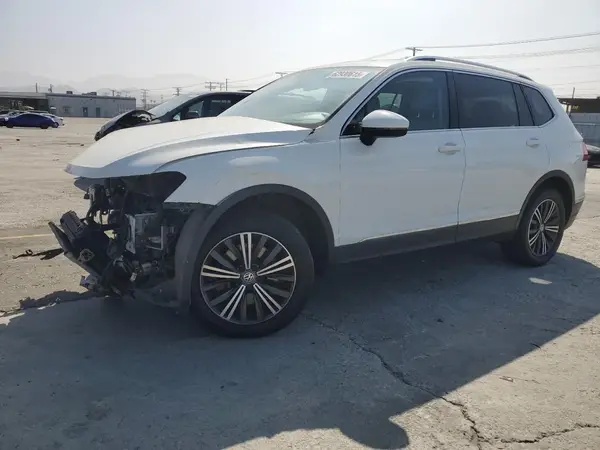 3VV3B7AX4JM032915 2018 VOLKSWAGEN TIGUAN - Image 1