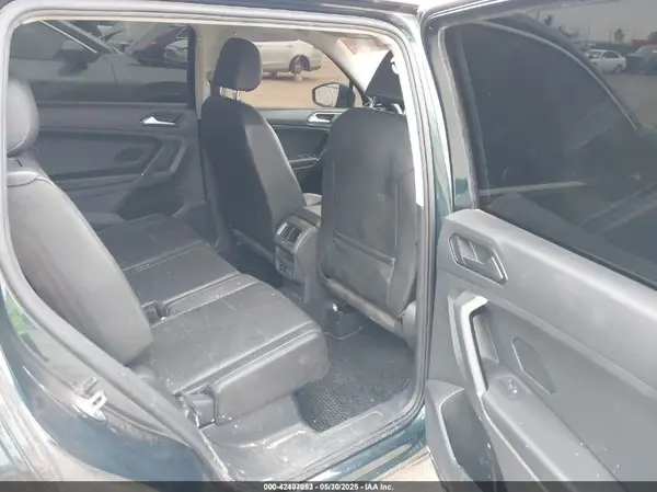 3VV3B7AX4JM033675 2018 VOLKSWAGEN TIGUAN - Image 8