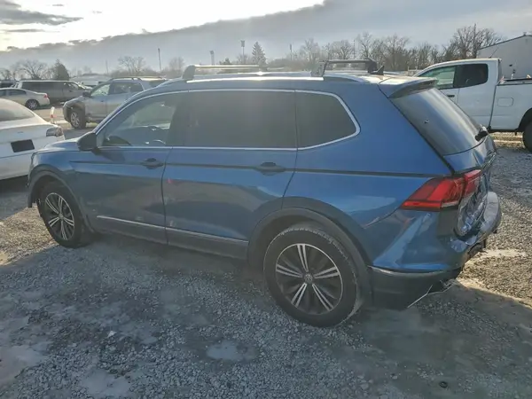3VV3B7AX4JM035619 2018 VOLKSWAGEN TIGUAN - Image 2