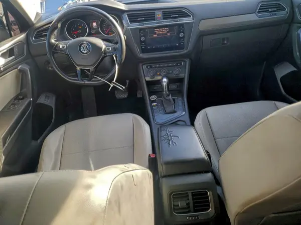 3VV3B7AX4JM035619 2018 VOLKSWAGEN TIGUAN - Image 8