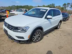 3VV3B7AX4JM040285 2018 VOLKSWAGEN TIGUAN