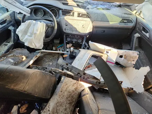 3VV3B7AX4JM049598 2018 VOLKSWAGEN TIGUAN - Image 8