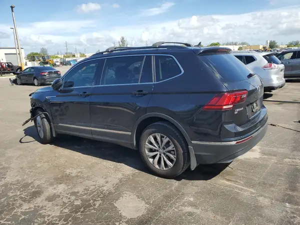 3VV3B7AX4JM055112 2018 VOLKSWAGEN TIGUAN - Image 2