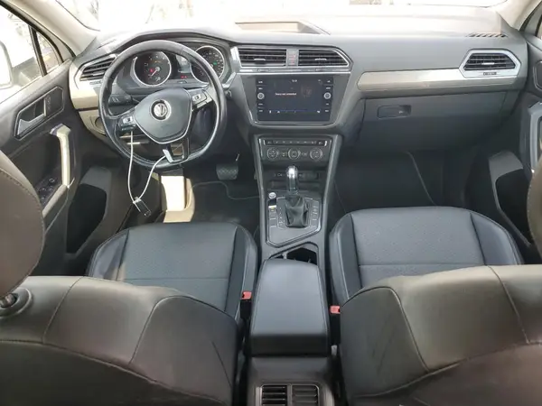 3VV3B7AX4JM073013 2018 VOLKSWAGEN TIGUAN - Image 8
