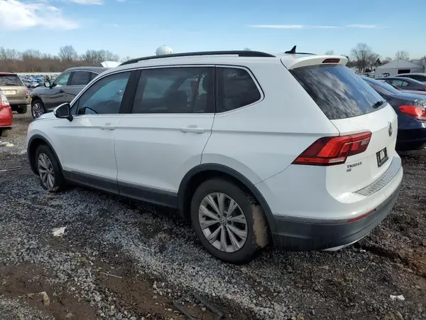 3VV3B7AX4JM087025 2018 VOLKSWAGEN TIGUAN - Image 2