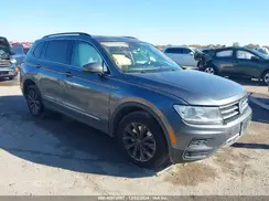 3VV3B7AX4JM137468 2018 VOLKSWAGEN TIGUAN