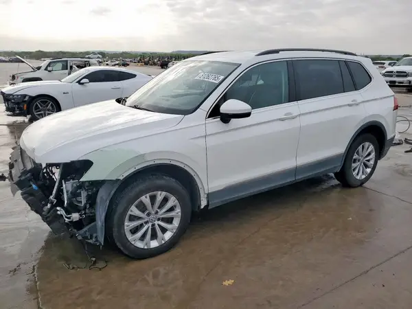 3VV3B7AX4JM153363 2018 VOLKSWAGEN TIGUAN - Image 1