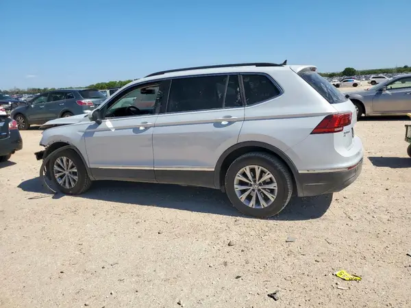 3VV3B7AX4JM167540 2018 VOLKSWAGEN TIGUAN - Image 2