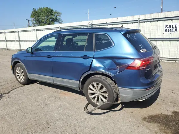 3VV3B7AX4JM170678 2018 VOLKSWAGEN TIGUAN - Image 2