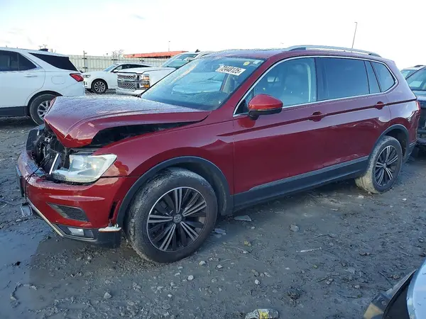 3VV3B7AX4JM172141 2018 VOLKSWAGEN TIGUAN - Image 1