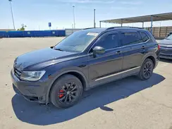 3VV3B7AX4JM173984 2018 VOLKSWAGEN TIGUAN