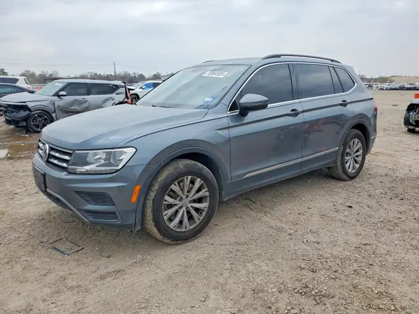 3VV3B7AX4JM178327 2018 VOLKSWAGEN TIGUAN - Image 1
