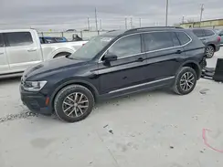 3VV3B7AX4JM190221 2018 VOLKSWAGEN TIGUAN