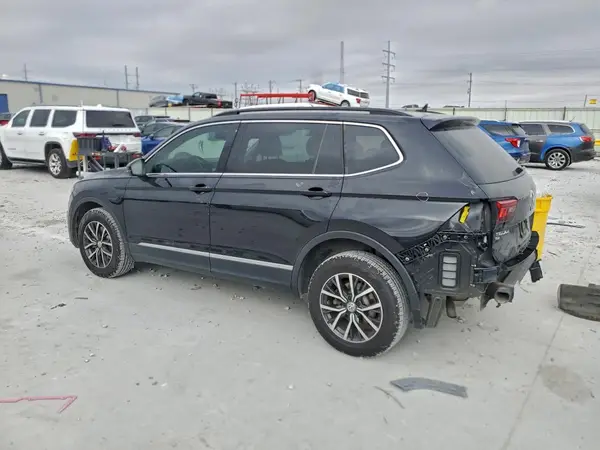 3VV3B7AX4JM190221 2018 VOLKSWAGEN TIGUAN - Image 2