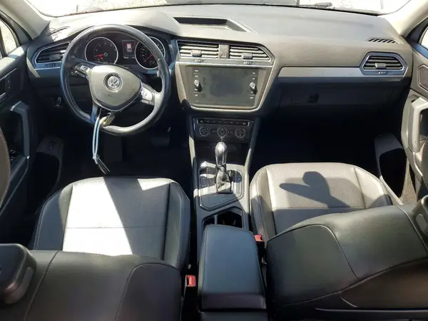 3VV3B7AX4JM194138 2018 VOLKSWAGEN TIGUAN - Image 8