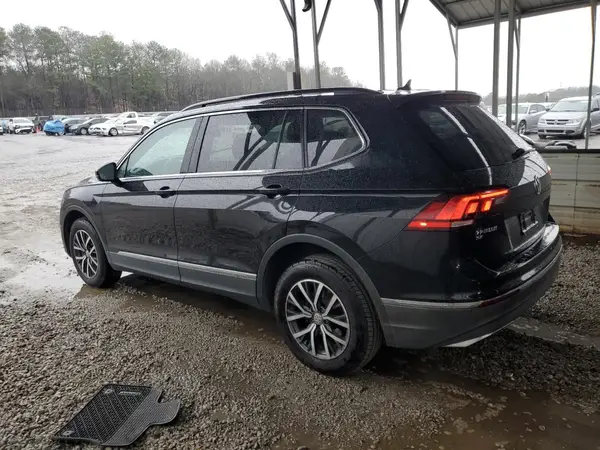 3VV3B7AX4JM196486 2018 VOLKSWAGEN TIGUAN - Image 2
