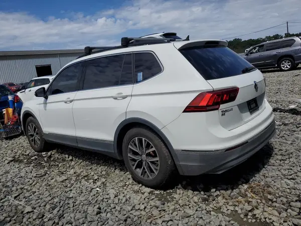 3VV3B7AX4JM207499 2018 VOLKSWAGEN TIGUAN - Image 2