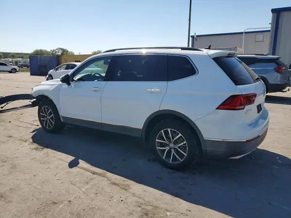 3VV3B7AX4JM217045 2018 VOLKSWAGEN TIGUAN - Image 2