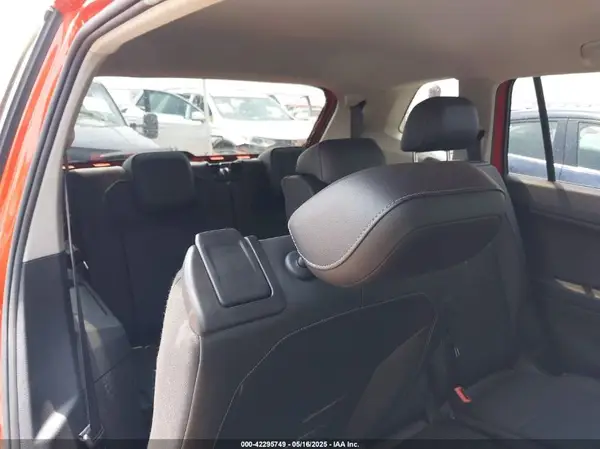 3VV3B7AX4KM045617 2019 VOLKSWAGEN TIGUAN - Image 8