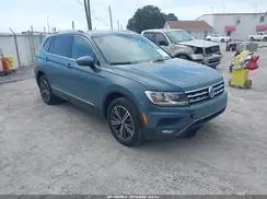 3VV3B7AX4KM079749 2019 VOLKSWAGEN TIGUAN