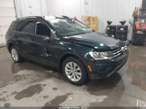 3VV3B7AX4KM092503 2019 VOLKSWAGEN TIGUAN - Image 1