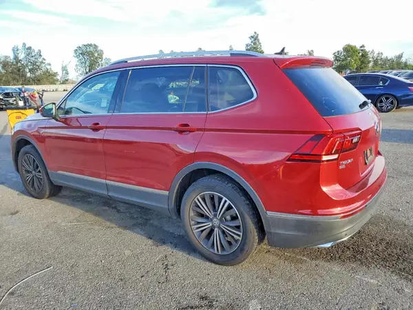 3VV3B7AX4KM109526 2019 VOLKSWAGEN TIGUAN - Image 2