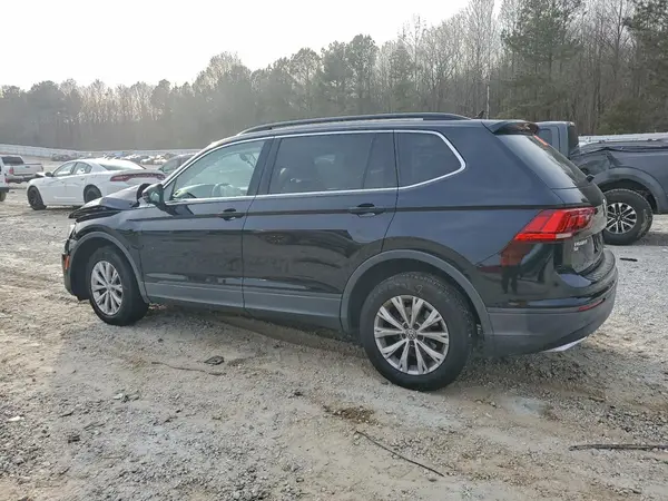 3VV3B7AX4KM137598 2019 VOLKSWAGEN TIGUAN - Image 2