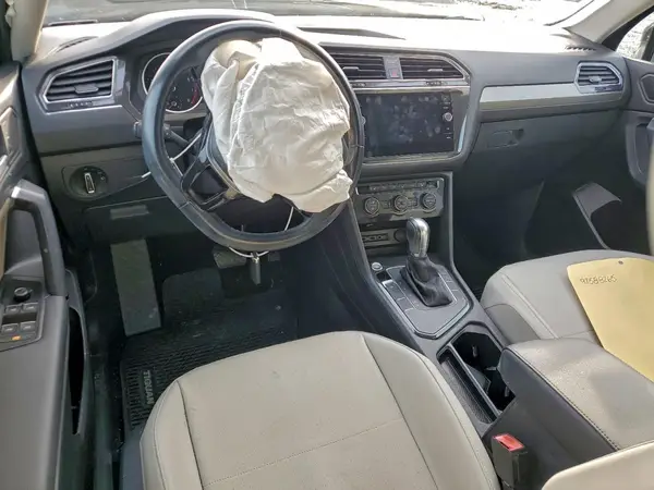 3VV3B7AX4KM137598 2019 VOLKSWAGEN TIGUAN - Image 8