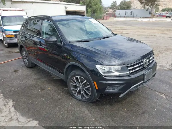 3VV3B7AX4KM162226 2019 VOLKSWAGEN TIGUAN - Image 1