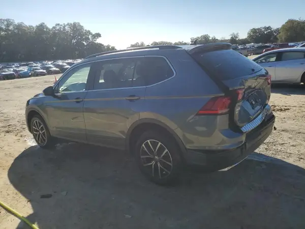 3VV3B7AX4KM182301 2019 VOLKSWAGEN TIGUAN - Image 2