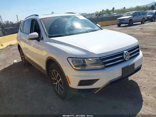 3VV3B7AX4KM199499 2019 VOLKSWAGEN TIGUAN - Image 1