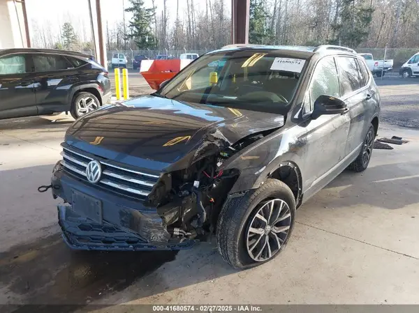 3VV3B7AX4LM086220 2020 VOLKSWAGEN TIGUAN - Image 2