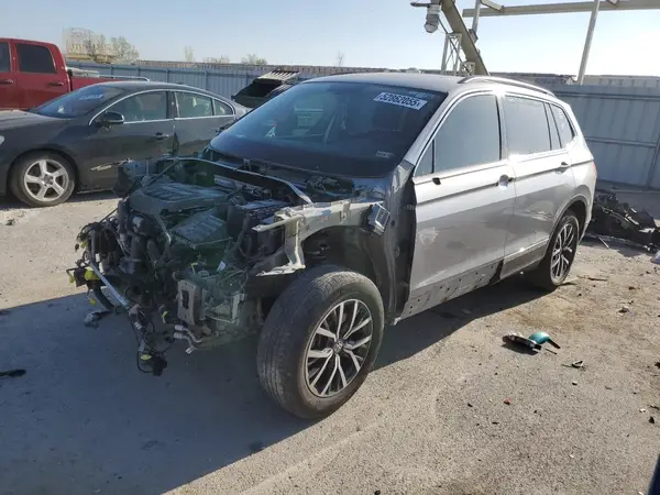 3VV3B7AX4LM113769 2020 VOLKSWAGEN TIGUAN - Image 1