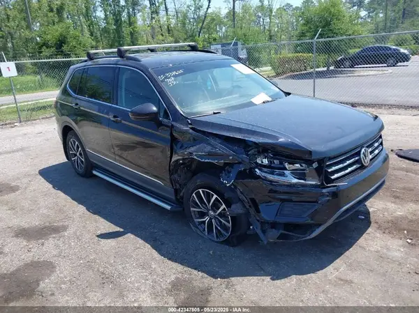 3VV3B7AX4LM120172 2020 VOLKSWAGEN TIGUAN - Image 1