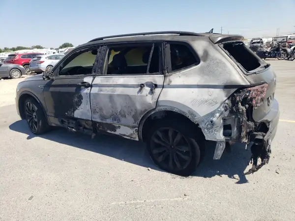 3VV3B7AX4LM142821 2020 VOLKSWAGEN TIGUAN - Image 2