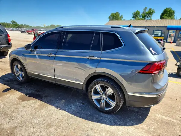 3VV3B7AX4LM147226 2020 VOLKSWAGEN TIGUAN - Image 2