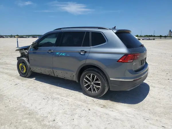 3VV3B7AX4LM158288 2020 VOLKSWAGEN TIGUAN - Image 2