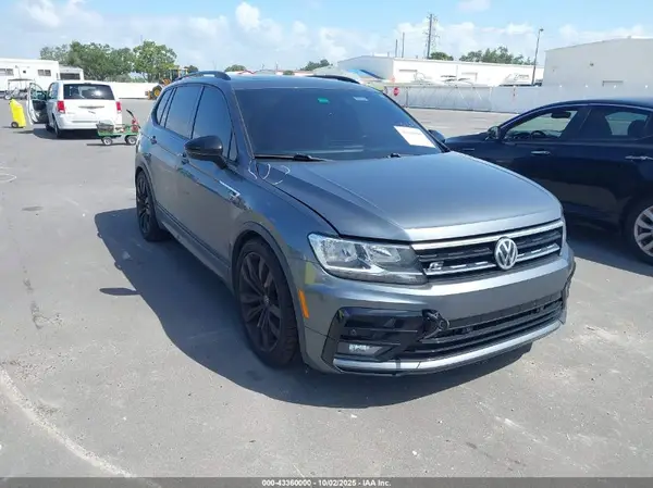 3VV3B7AX4LM162373 2020 VOLKSWAGEN TIGUAN - Image 1