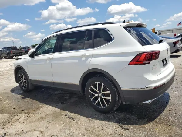 3VV3B7AX4MM000468 2021 VOLKSWAGEN TIGUAN - Image 2