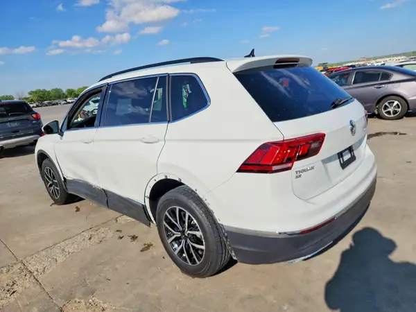 3VV3B7AX4MM029257 2021 VOLKSWAGEN TIGUAN - Image 2