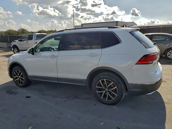 3VV3B7AX4MM037715 2021 VOLKSWAGEN TIGUAN - Image 2