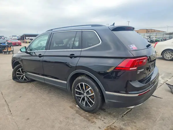 3VV3B7AX4MM041201 2021 VOLKSWAGEN TIGUAN - Image 2