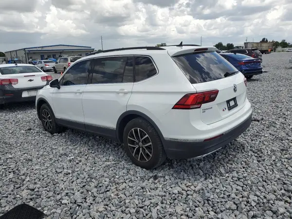3VV3B7AX4MM044521 2021 VOLKSWAGEN TIGUAN - Image 2