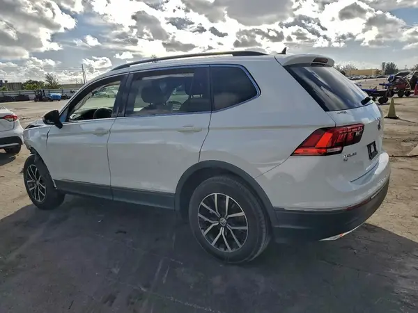 3VV3B7AX4MM044602 2021 VOLKSWAGEN TIGUAN - Image 2