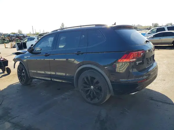 3VV3B7AX4MM128564 2021 VOLKSWAGEN TIGUAN - Image 2